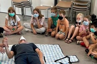 Ferienkinder im Terminstress - Das Thema Erste Hilfe war eines der Ferienangebote. 