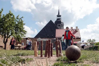Ferientipp: Auf Schloss Rochlitz wird gespielt wie im Mittelalter - Wie im Mittelalter gespielt wurde, können Kinder in der nächsten Woche auf Schloss Rochlitz herausfinden.