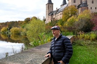 Ferienwohnung mit Traumblick auf das Rochlitzer Schloss: So schön ist die Unterkunft - Ferienwohnung mit Traumblick und Auszeichnung: Inhaber Inhaber Peter Lissek am Schloss Rochlitz.