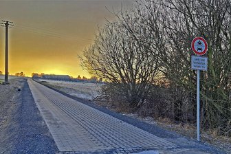 Fertiggestellter Triebweg im vogtländischen Neustadt verbessert landwirtschaftliche Erschließung. - Der Triebweg bei Neustadt ist Ende 2023 fertiggestellt worden.
