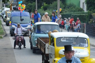 Festumzug als Auftakt zum Jubiläum - 