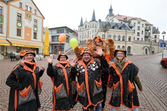 Festwoche zur 850-Jahr-Feier in Meerane: „Pflasterköppe“ und Stadt verkünden Einigung für einen besonderen Umzug im Juni 2024 - Die „Pflasterköppe“ organisieren einen „stehenden Umzug“ am 2. Juni 2024 zum Stadt-Jubiläum.
