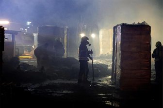 Feuer bei Baustoffhandel in Rabenstein - Grund noch nicht geklärt - Am Mittwoch wurde die Feuerwehr gegen 18 Uhr zur Oberfrohnaer Straße gerufen.