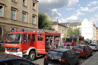 Feuer bricht in Abrissgebäude aus -