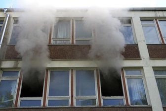 Feuer in früherer Neubauer-Schule - 