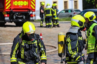 Feuer in Sankt Wolfgang: Schneeberger Feuerwehren proben für Einsatz im Kirchturm - Großübung der Feuerwehr am Samstag an der St. Wolfgangskirche in Schneeberg.