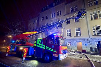 Feueralarm in Schule im Vogtland: Deshalb waren am Mittwochabend in Auerbach 80 Rettungskräfte im Einsatz - 