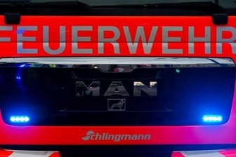 Feueralarm in Zschopau - Einsatzwagen der Feuerwehr.