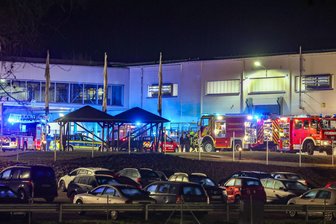Feuerwehr bei Automobilzulieferer in St. Egidien: Einsatz am Donnerstag dauert rund drei Stunden - Die Feuerwehr war am Donnerstagabend in einem Unternehmen an der Achatstraße in St. Egidien im Einsatz.