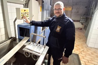 Feuerwehr: Flöha investiert sechsstelligen Betrag - Marcel Grünert arbeitet in der Feuerwache Flöha als Gerätewart.