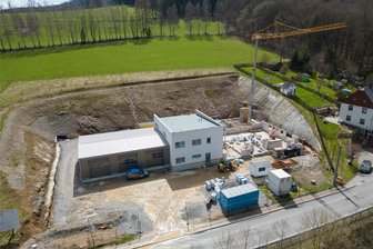 Feuerwehr im Erzgebirge weiht Depot ein - Blick auf die Baustelle an der Schmalzgrubner Straße. Inzwischen ist das neue Steinbacher Depot fertig.