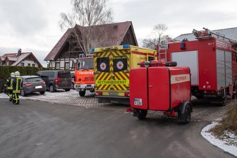 Feuerwehr kann Küchenbrand schnell löschen - Ein Geschirrspühler war in Brand geraten.