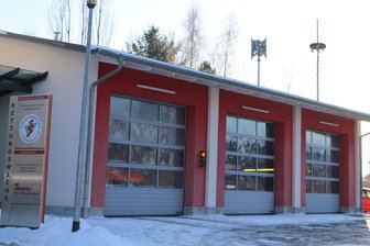 Feuerwehr Mehltheuer: Gleich drei Events auf einen Schlag - Feuerwehr und Rettungswache in Mehltheuer.