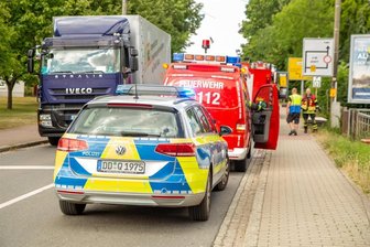 Feuerwehr Oelsnitz rückt wegen Wiesenbrand aus - In Oelsnitz musste am Montagnachmittag die Feuerwehr ausrücken.