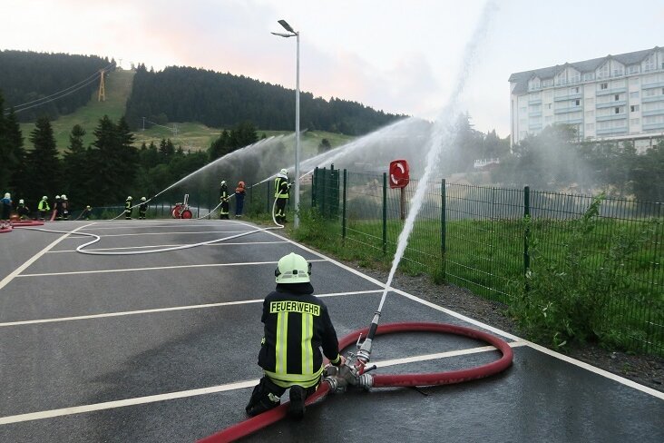 Feuerwehr probt in Oberwiesenthal den Ernstfall - 