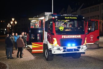 Feuerwehr Rochlitz sucht Helden – und öffnet die Tore - Die Rochlitzer Feuerwehr gewährt beim Tag der offenen Tür unter anderem Einblicke ins HLF.