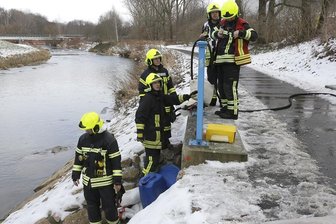 Feuerwehreinsatz an der Chemnitz -