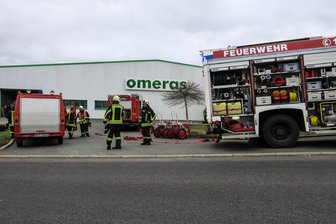 Feuerwehreinsatz auf Firmengelände - 