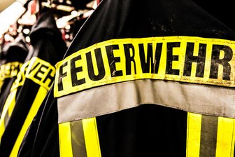 Feuerwehreinsatz sorgt im Oberen Vogtland am Dienstagabend für Aufsehen - Genrebild Feuerwehr.