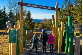 Fichtelberg bekommt zwei neue Attraktionen - Mit dem Abenteuerweg, einem interaktiven Bergabwanderweg, wird Oberwiesenthal um eine Attraktion reicher.