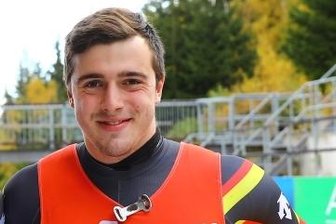 Fichtelberg-Vierer liegt gut im Kanal - Florian Müller versucht in diesen Tagen, bei der Juniorenweltmeisterschaft der Rennrodler nach einer Medaille zu greifen. Der Buchholzer ist einer von vier Vertretern des Bundesstützpunktes Oberwiesenthal in Innsbruck. 