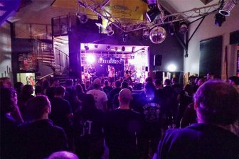 Filmabend statt Party: Jugendhaus „Area 23“ lädt zum Sommerkino nach Rußdorf - Wo sonst Abipartys stattfinden, wird am Donnerstag ein Film gezeigt. Das Jugendhaus lädt zum Sommerkino.