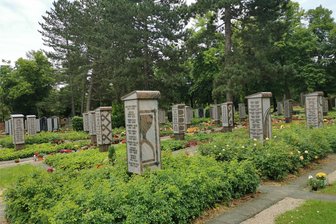 Finanzausschuss von Zwickau beschließt: 110.000 Euro für zweite Zufahrt zum Hauptfriedhof - Beschluss des Zwickauer Finanzausschusses: Hauptfriedhof soll bis Sommer 2025 zweite Zufahrt erhalten.