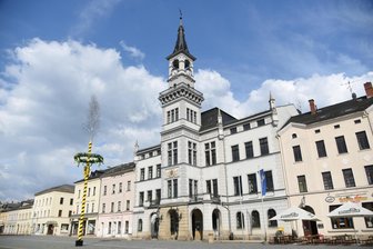 Finanzkrise spitzt sich zu: Im nächsten Jahr geht Oelsnitz das Geld aus - Im Oelsnitzer Rathaus richtet man sich auf schwierige Zeiten ein.