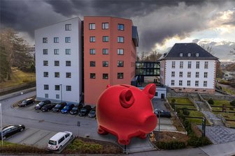 Finanzlage: Düstere Zeiten für den Erzgebirgskreis – es fehlen Millionen - Mit knapp 30 Millionen Euro steht der Kreis zu Jahresbeginn in den Miesen. Wo wird der Rotstift angesetzt?