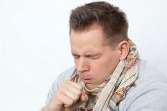  Wenn die Bronchien durch Viren gereizt werden, kommt es zum Hustenreflex - er ist das erste und wichtigste Symptom einer akuten Bronchitis.