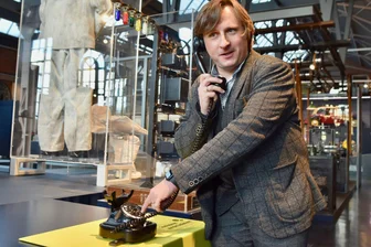 Fit, Schokolade, ein Küchenstuhl, Telefongeschichten: Warum man das Industriemuseum Chemnitz 2025 auf keinen Fall verpassen darf - Ab 6. Juni werden alte Telefone eine besondere Rolle im Museum spielen.