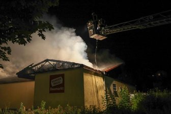 Flöha: Brand in Baumarkt - 