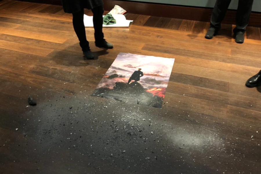 Flammenmeer statt Nebelmeer: Letzte Generation attackiert Gemälde von Caspar David Friedrich - 
