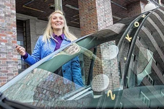 Flatrate fürs Auto - lohnt sich das? - Das Auto-Abo spricht vor allem jüngere Leute an, die die hohen Anschaffungskosten und schwer planbare zusätzliche Ausgaben für einen eigenen Pkw scheuen. Doch das vermeintliche Rundum-Sorglos-Paket hat auch Nachteile. 