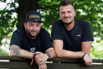Flöha feiert 625-jähriges Bestehen mit drei Tagen Party: Das Programm steht fest - Rico Einenkel (r.) und Sebastian Seidel, besser bekannt als Stereoact, werden am 16. August zum Stadtjubiläum in Flöha im Festzelt für Partystimmung sorgen.