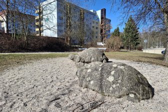 Flöha plant weitere Investitionen: Ein alter Spielplatz wird erneuert und eine Straße wird grüner - Der „Schildkrötenspielplatz“ im Wohngebiet Sattelgut soll schon bald saniert werden.