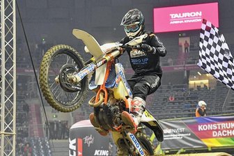 Flöhaer fährt auf die EM-Bühne - Gelungenes Debüt: Beim Lauf der Super-Enduro-WM in Krakau hatte sich René Dietrich im Rahmenprogramm Gesamtrang 11 beim Europacup erkämpft. 