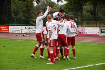 Flöhaer Kicker behalten in hitzigem Mittelsachsen-Derby kühlen Kopf - Spiel gedreht: Die Kicker des TSV Flöha konnten gegen den TSV Großwaltersdorf/Eppendorf am Sonntag nach einem 0:2-Rückstand noch fünf Treffer bejubeln.