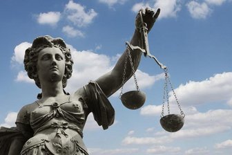 Flöhaerin wegen Betrugs verurteilt -