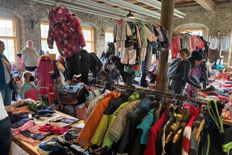 Flohmarkt für Kindersachen im Plauener Jugendzentrum „Oase“ - Gebrauchte Kindersachen gibt es am Samstag auf dem Flohmarkt.