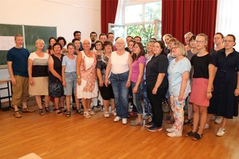 Flohmarkt mit Gesang: Chor aus Penig bringt musikalischen Schwung zwischen den Trödel - Der Gemischte Chor Penig lädt für den 16. September zu einem musikalischen Flohmarkt ein. Gesang und Bummeln gleichzeitig also.