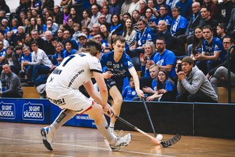 Floor Fighters Chemnitz: Auf Sieg im Topspiel folgt für die Floorballer eine Heimniederlage trotz Aufholjagd - Starkes Spiel vor vollem Haus: Noah Zielke wurde nach dem 5:3 gegen Bonn zum Spieler des Spiels gewählt.