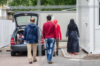 Flüchtlinge in TU-Sporthalle untergebracht - Infoveranstaltung für Einwohner -