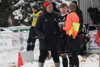 Fortuna-Urgestein: „Alle stehen hinter der Mannschaft“ - Will an der Linie Impulse geben und zusätzlich motivieren: Fortuna-Urgestein Uwe Nestler (l.), hier mit Fedor Ponomarenko.