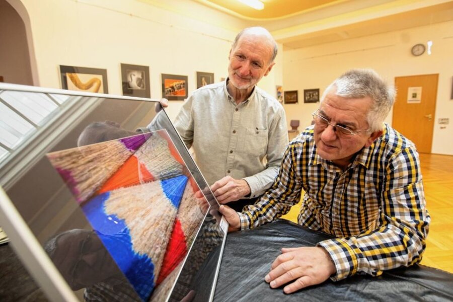 Fotoclub Vogtland zeigt Ausstellung - Jürgen Zorn (links) und Andreas Stanko.