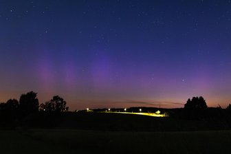 Fotograf aus Striegistal hält Polarlichter über Mittelsachsen fest: Bekommt man sie bald wieder vor die Kamera? - In der Nacht zu Samstag konnte Tim Meyer in Striegistal Polarlichter fotografieren.