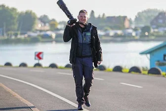 Fotograf Georg Ulrich Dostmann: "Fotografisch gibt es hier viel mehr Möglichkeiten" - Der Erzgebirger, Jahrgang 1992, lebt mit seiner Familie in Aue-Bad Schlema. Er ist mit der Kamera unter anderem für die "Freie Presse", Agenturen, Gewerbe- und Privatkunden unterwegs.