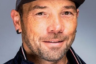Fotograf rät zum Auftakt der Sommerrunde: "Es muss etwas da sein, was Tiefe ins Bild bringt" - Ronny Küttner ist 45 und lebt mit seiner Familie in Annaberg. Der gelernte Kfz-Mechatroniker arbeitet seit 2018 hauptberuflich als Fotograf und betreibt ein Studio.