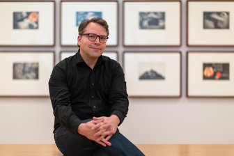 Frédéric Bußmann von den Kunstsammlungen Chemnitz im Interview: "Wir sind keine Heilsbringer" - Generaldirektor Frédéric Bußmann hat die Kunstsammlungen Chemnitz fünf Jahre geleitet - auch mit deutlich gesellschaftspolitischem Anspruch.