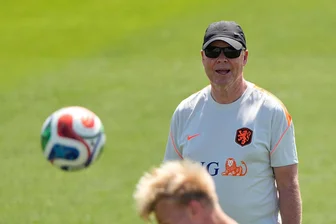 Fragezeichen bei Oranje - Weghorst mit klarer Ansage - Oranje-Coach Ronald Koeman hat vor dem WM-Auftakt noch ein paar Sorgen.